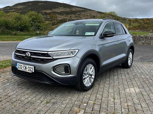 Volkswagen T-Roc SUV, Petrol, 2023, Grey
