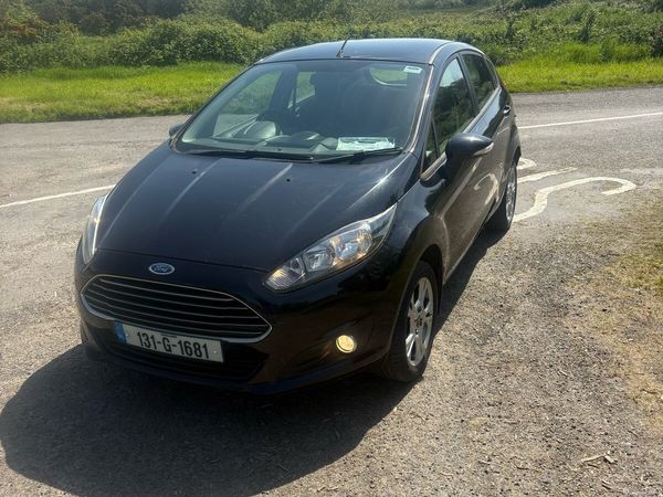 Ford Fiesta Hatchback, Petrol, 2013, Black