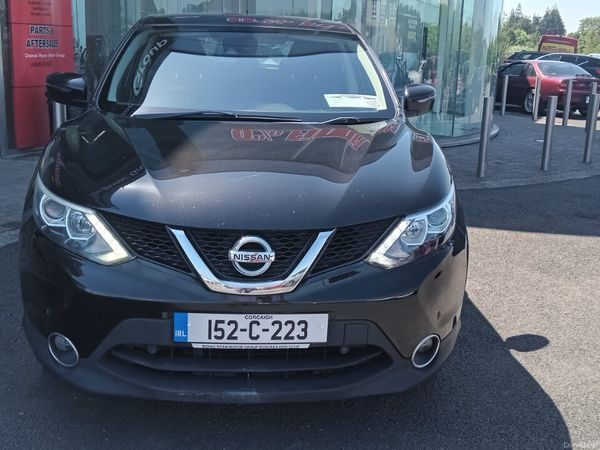 Nissan Qashqai Hatchback, Diesel, 2015, Black