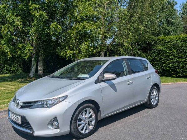 Toyota Auris MPV, Petrol, 2014, Silver