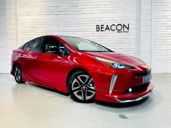 Toyota Prius Hatchback, Petrol Hybrid, 2019, Red