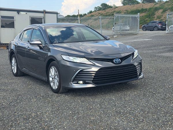 Toyota Camry Saloon, Petrol Hybrid, 2023, Grey