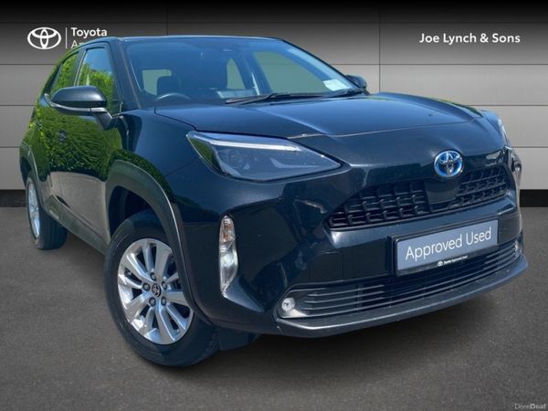 Toyota Yaris Cross Hatchback, Petrol Hybrid, 2023, Black