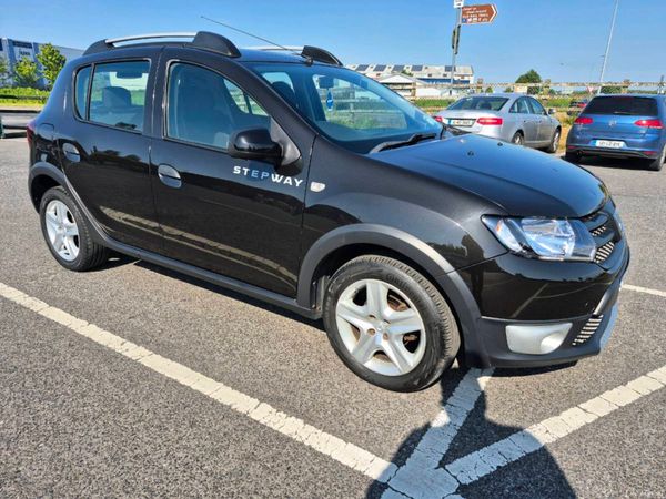 Dacia Sandero Stepway Hatchback, Petrol, 2015, Black