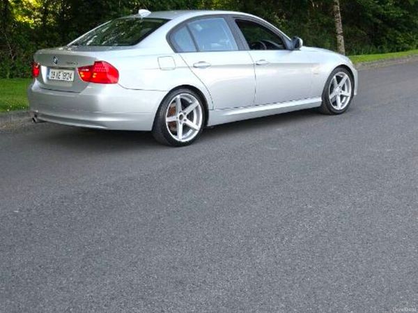 BMW 3-Series Saloon, Diesel, 2009, Silver