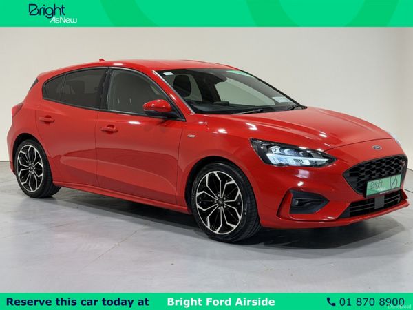 Ford Focus Hatchback, Petrol, 2020, Red