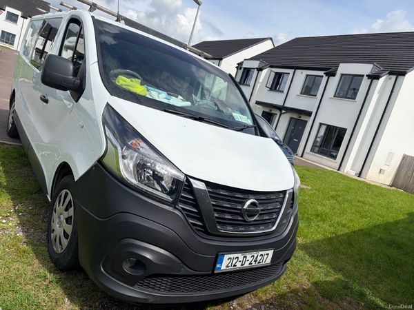 Nissan NV300 Van, Diesel, 2021, White