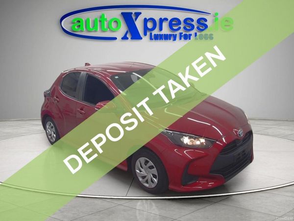 Toyota Yaris Hatchback, Petrol Hybrid, 2021, Red