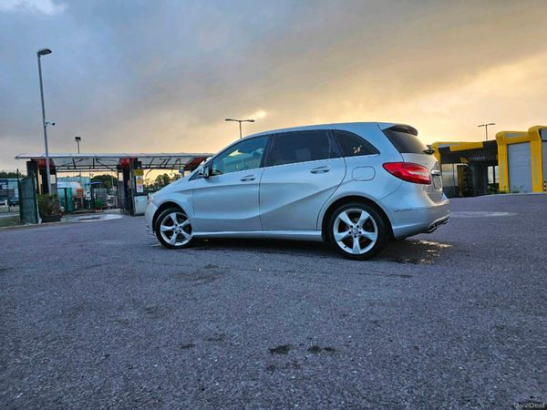 Mercedes-Benz B-Class MPV, Diesel, 2012, Silver