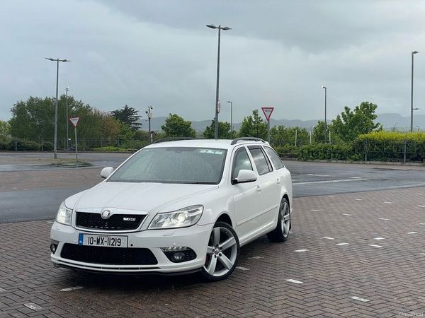 Skoda Octavia Estate, Diesel, 2010, White