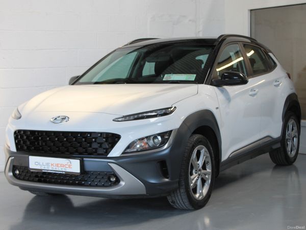 Hyundai KONA MPV, Diesel, 2021, White