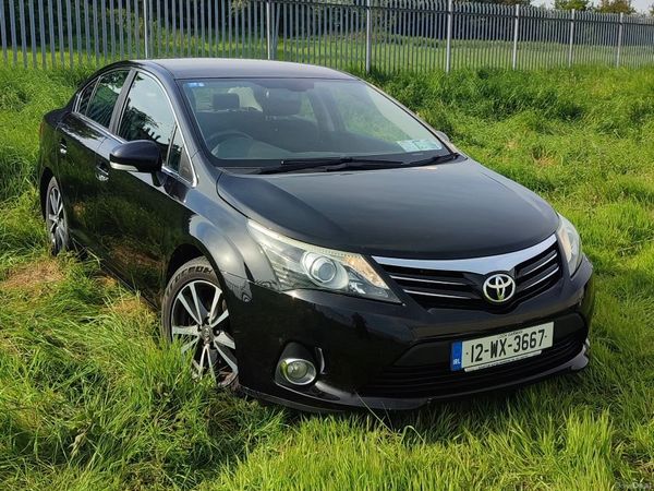 Toyota Avensis Saloon, Diesel, 2012, Black