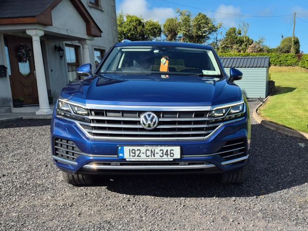 Volkswagen Touareg SUV, Diesel, 2019, Blue