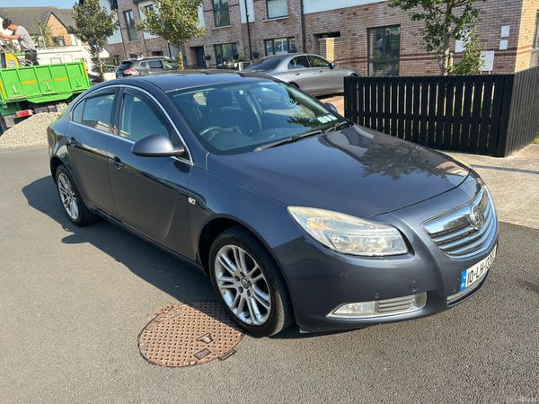 Vauxhall Insignia Hatchback, Diesel, 2010, Blue