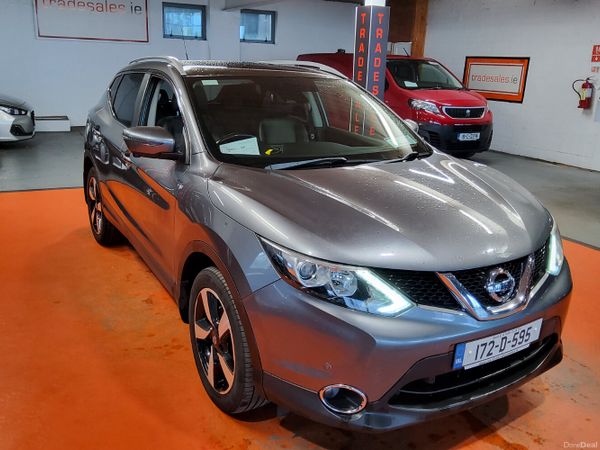 Nissan Qashqai SUV, Diesel, 2017, Grey