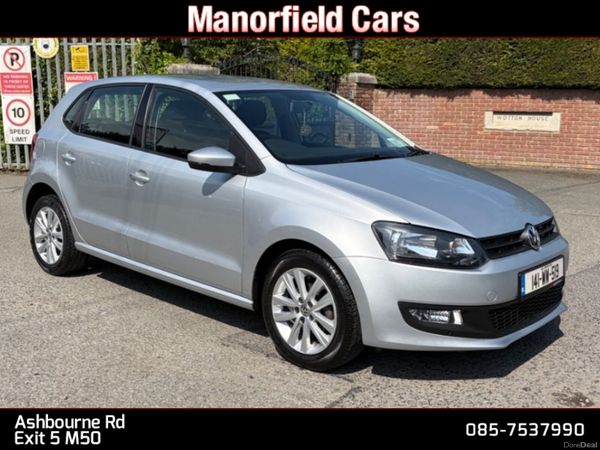 Volkswagen Polo Hatchback, Petrol, 2014, Silver