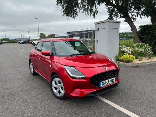 Suzuki Swift Hatchback, Petrol Hybrid, 2025, Red