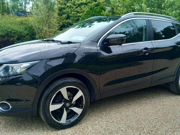 Nissan Qashqai Hatchback, Petrol, 2015, Black