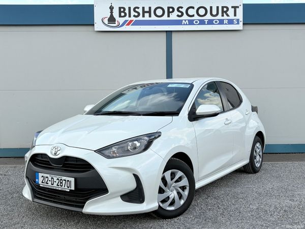 Toyota Yaris Hatchback, Petrol, 2021, White