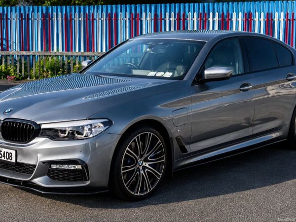 BMW 5-Series Saloon, Petrol Plug-in Hybrid, 2018, Blue