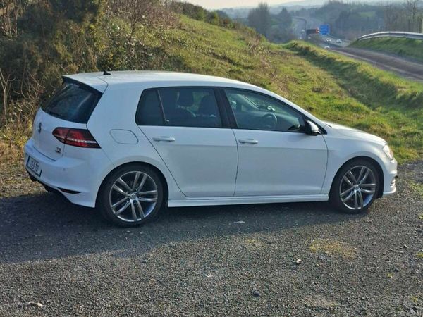 Volkswagen Golf Estate, Petrol, 2017, White