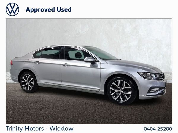 Volkswagen Passat Saloon, Diesel, 2022, Silver