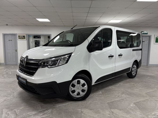Renault Trafic Estate, Diesel, 2024, White