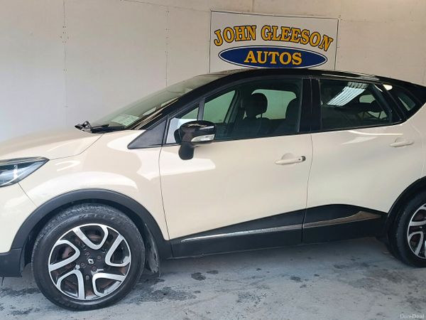 Renault Captur Hatchback, Diesel, 2014, Yellow