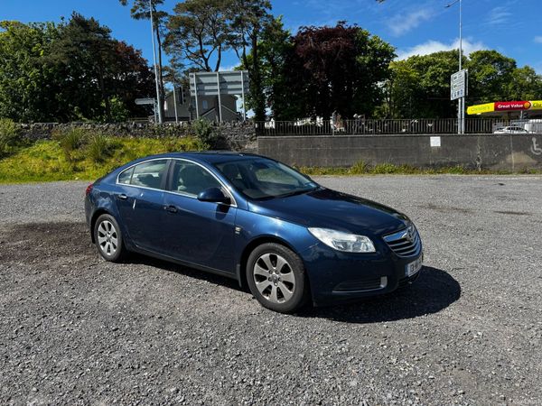 Vauxhall Insignia Hatchback, Diesel, 2013, Blue