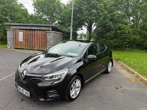 Renault Clio Hatchback, Petrol, 2020, Black