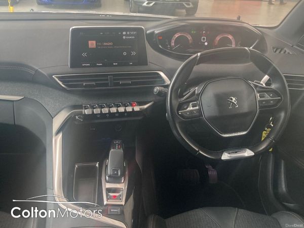 Peugeot 5008 MPV, Diesel, 2020, White