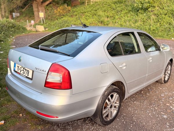 Skoda Octavia Hatchback, Diesel, 2011, Silver