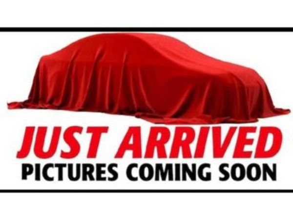 Renault Clio Hatchback, Petrol, 2019, Red