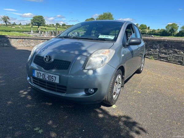 Toyota Yaris Hatchback, Petrol, 2007, Silver