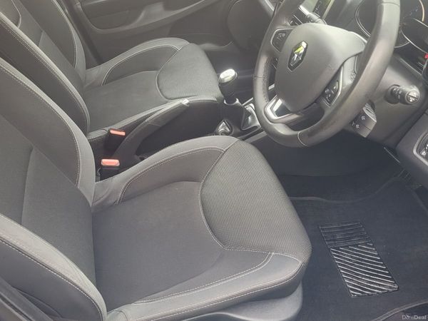 Renault Clio Hatchback, Petrol, 2019, Blue