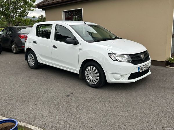 Dacia Sandero Hatchback, Petrol, 2014, White