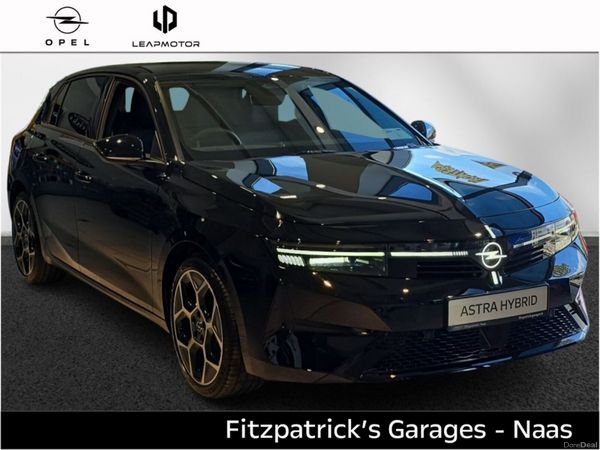 Opel Astra Hatchback, Petrol Hybrid, 2026, Black