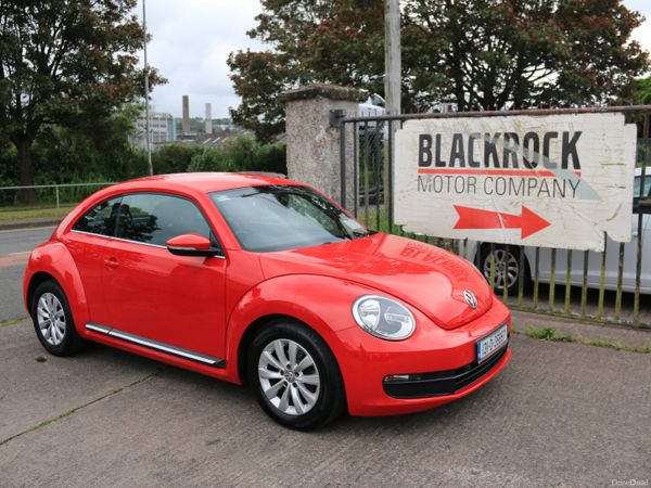 Volkswagen Beetle Hatchback, Petrol, 2013, Red