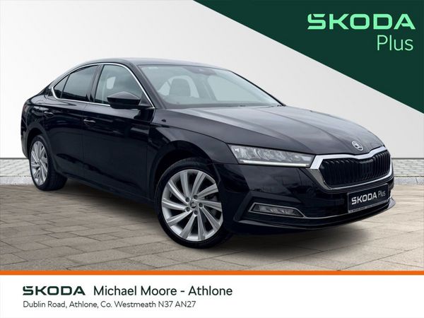Skoda Octavia Saloon, Diesel, 2023, Black