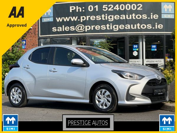 Toyota Yaris Hatchback, Petrol, 2022, Silver