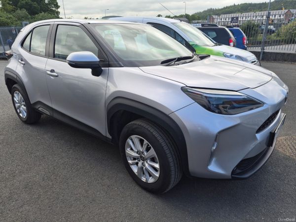 Toyota Yaris Cross SUV, Petrol Hybrid, 2023, Grey