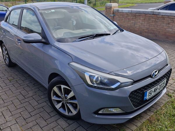 Hyundai i20 Hatchback, Diesel, 2015, Grey