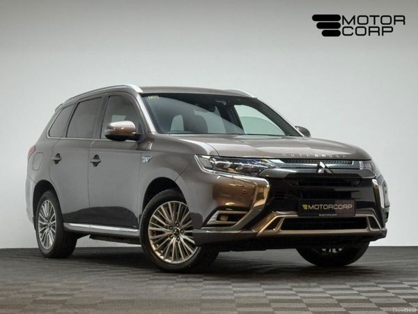 Mitsubishi Outlander SUV, Petrol Plug-in Hybrid, 2019, Brown