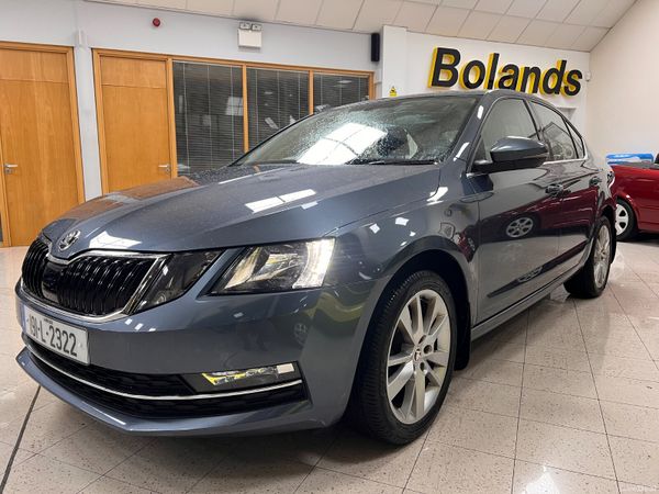 Skoda Octavia Saloon, Diesel, 2019, Grey