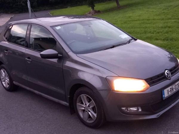 Volkswagen Polo Hatchback, Petrol, 2011, Grey