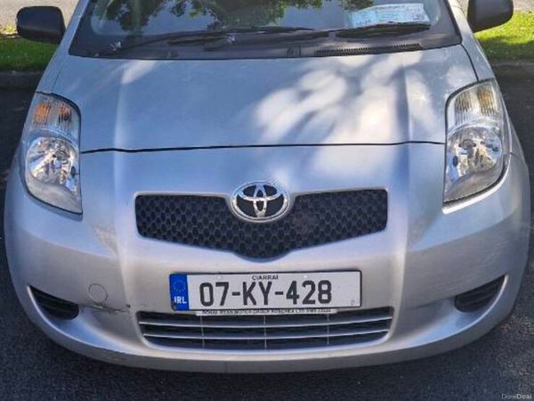 Toyota Yaris Hatchback, Petrol, 2007, Silver