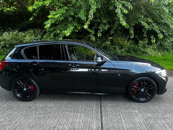 BMW 1-Series Hatchback, Diesel, 2018, Black