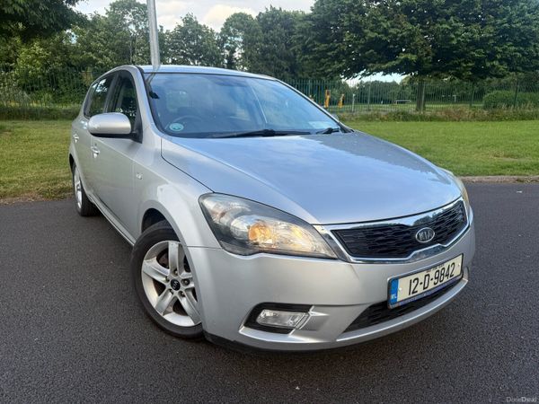 Kia Ceed MPV, Diesel, 2012, Silver