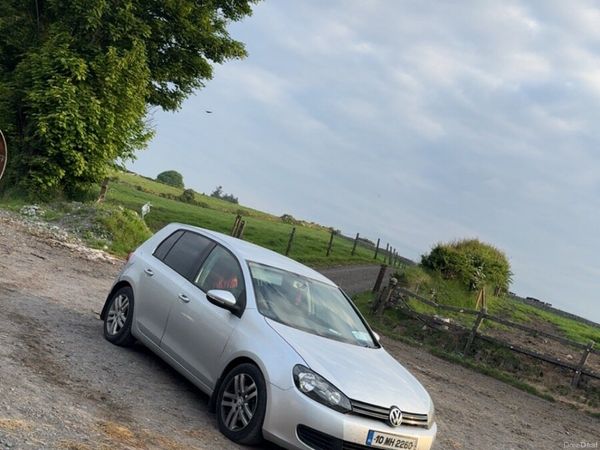 Volkswagen Golf Hatchback, Diesel, 2010, Silver