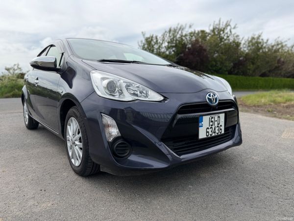 Toyota Aqua Hatchback, Petrol Hybrid, 2015, Blue